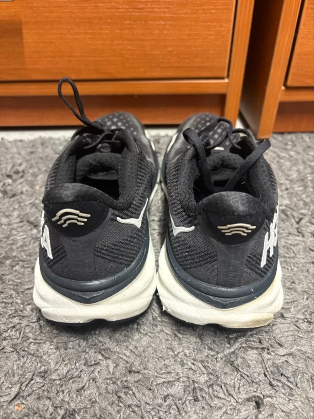 Hoka One One hoka one